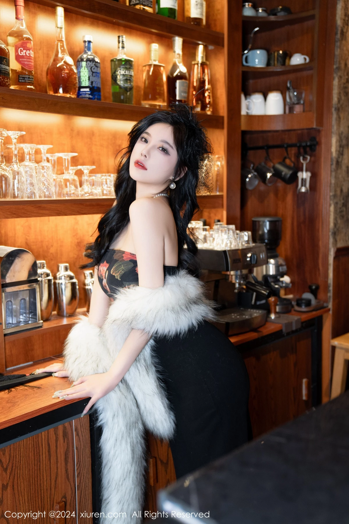 [XiuRen秀人网]第8169期杨晨晨写真-秀人资源网